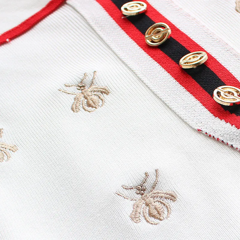 2022 embroidered bee dress for spring and autumn high waist polo collar knitwear A-line skirt for ladies