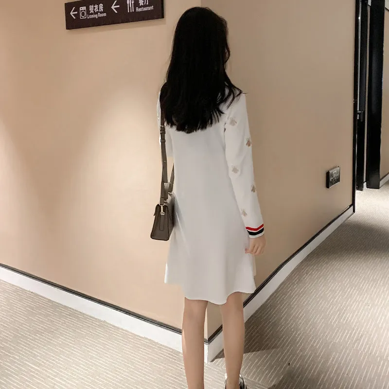 2022 embroidered bee dress for spring and autumn high waist polo collar knitwear A-line skirt for ladies