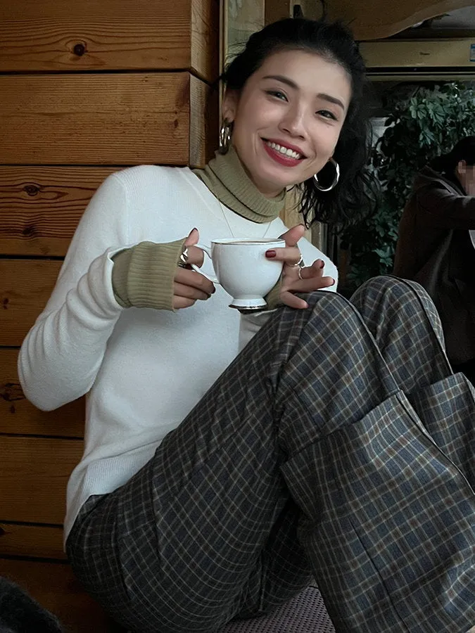 Bicolor Turtleneck Knit HL4152