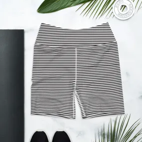 Black White Striped Yoga Shorts, Premium Horizontal Striped Gym Tight Shorts-Made in USA/EU/MX