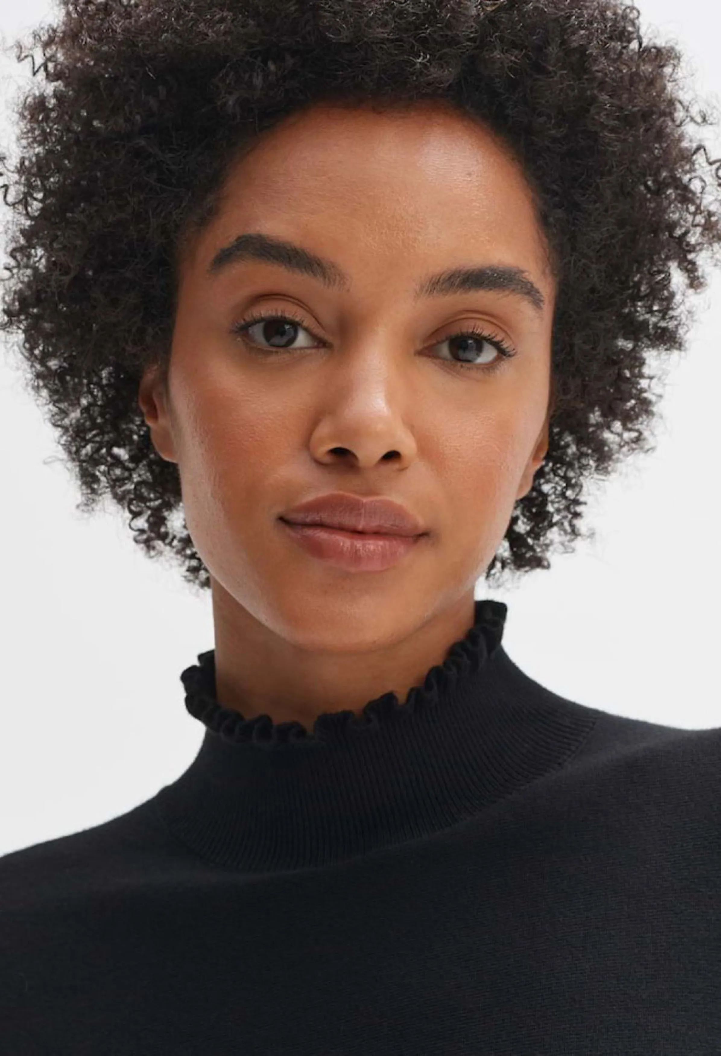 Polluni High Neck Knit Sweater