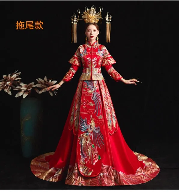 Qun Kua & Groom Outfits - 8806